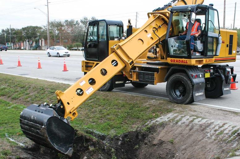 XL 3100 V - Highway Speed Wheeled Excavator - Amaco