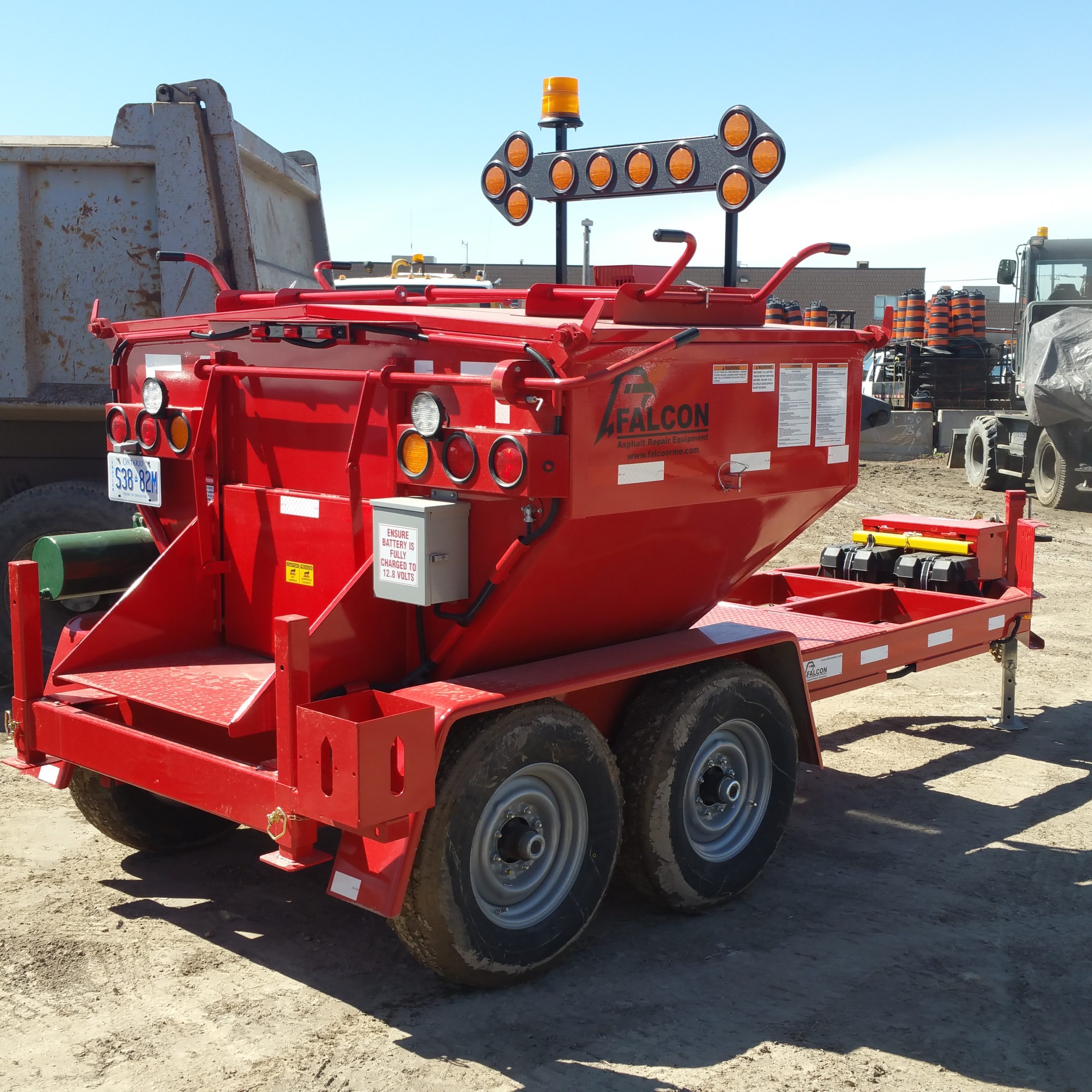 4-Ton Hot Box - RME Asphalt Recycling Hot Patcher - Amaco