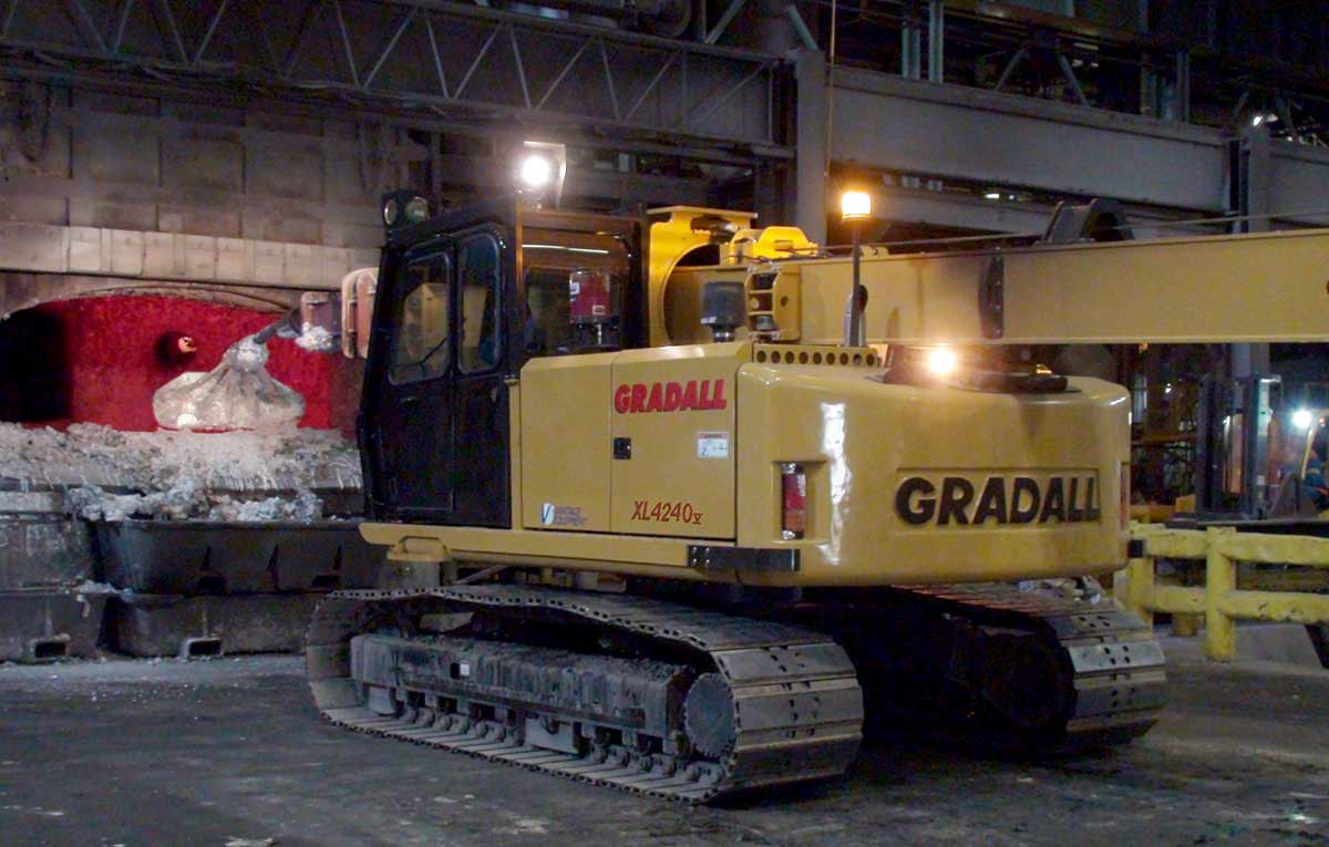 XL 4240 - Gradall Aluminum and Steel Mill Maintenance Machines - Amaco